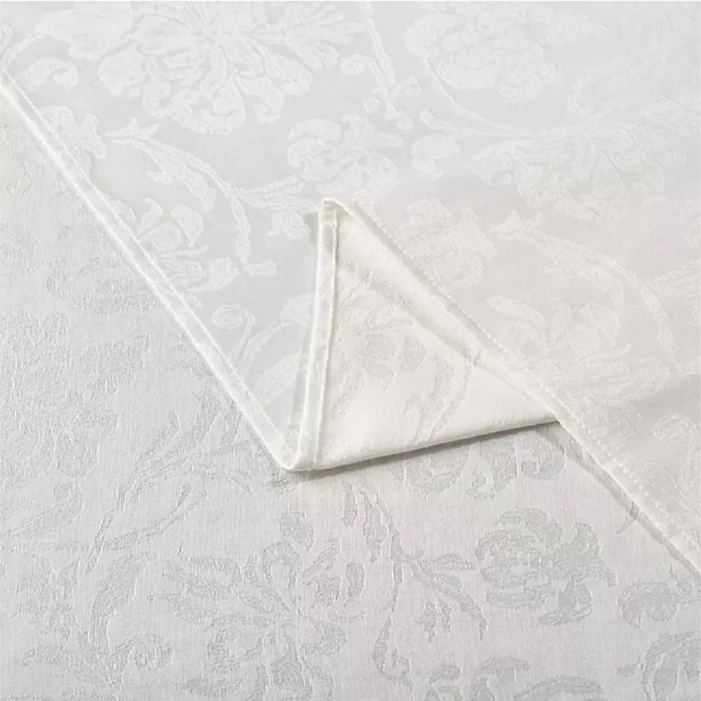 brand new Set of 4 Winter Wonderland Damask Fabric Napkins in WHITE